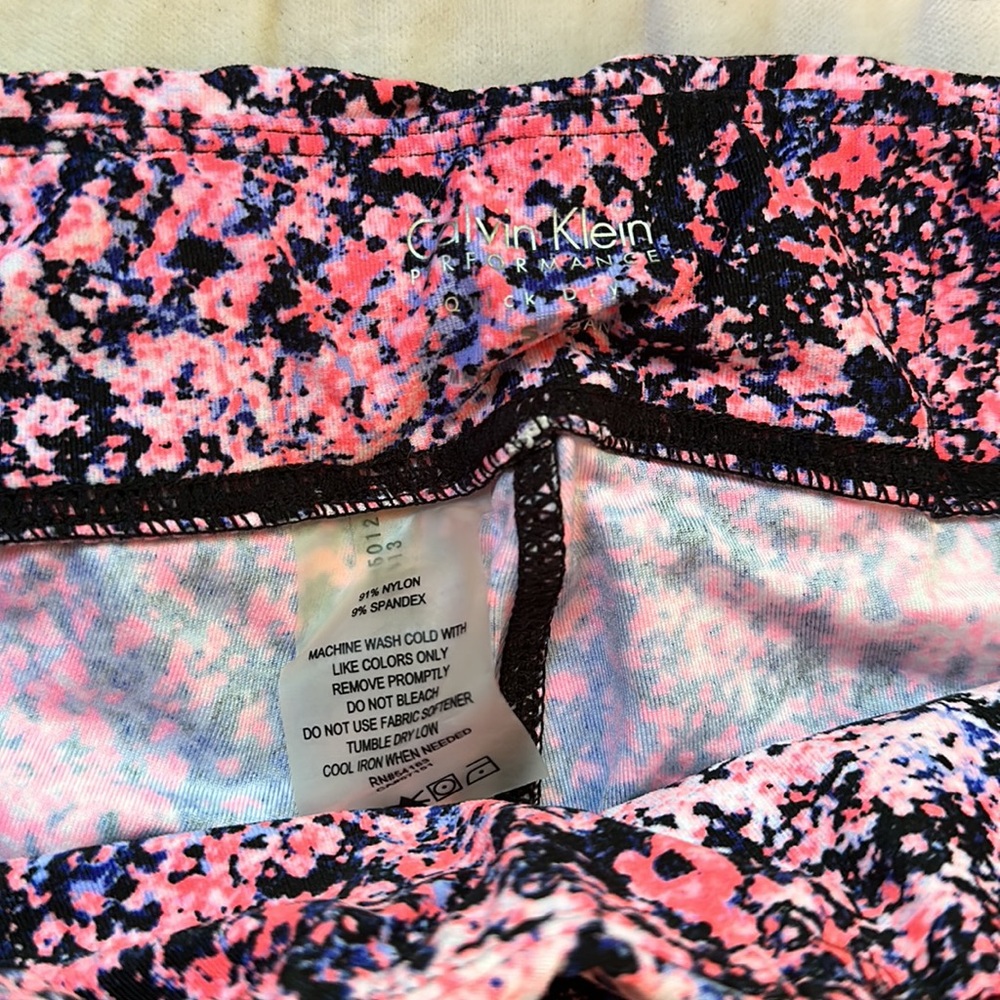 Calvin Klein Performance capris - Picture 2 of 6
